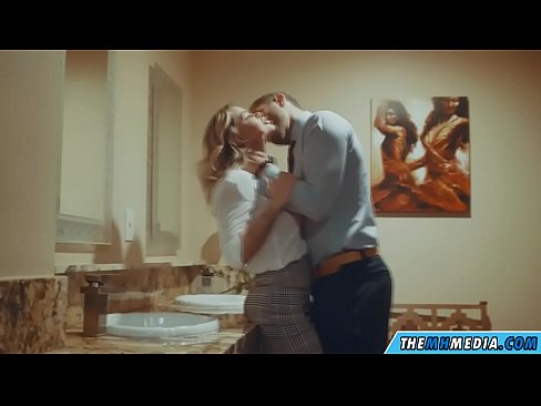 ❤️ Büyük memeli bir sarışın seni umumi tuvalette baştan çıkardığında Ev yapımı porno pornoda tr.kanalmoscow.ru